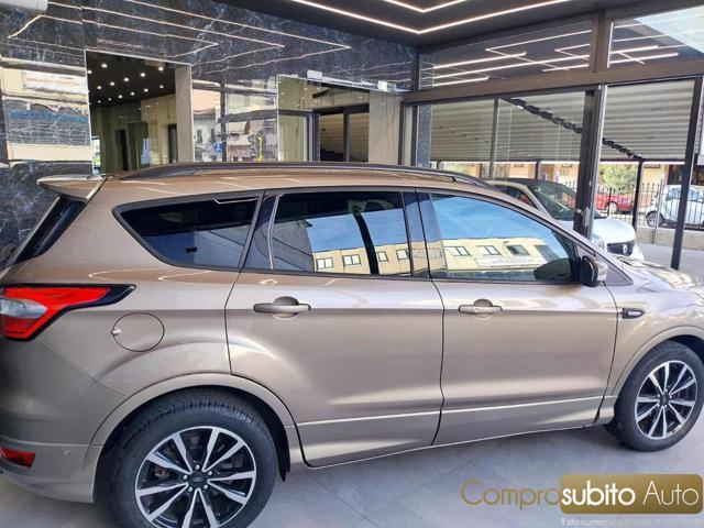 FORD Kuga 1.5 TDCI 120 CV S&S 2WD Powershift ST-Line