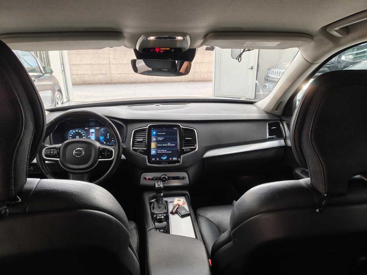 Volvo XC90 D5 AWD Geartronic 7 posti Momentum