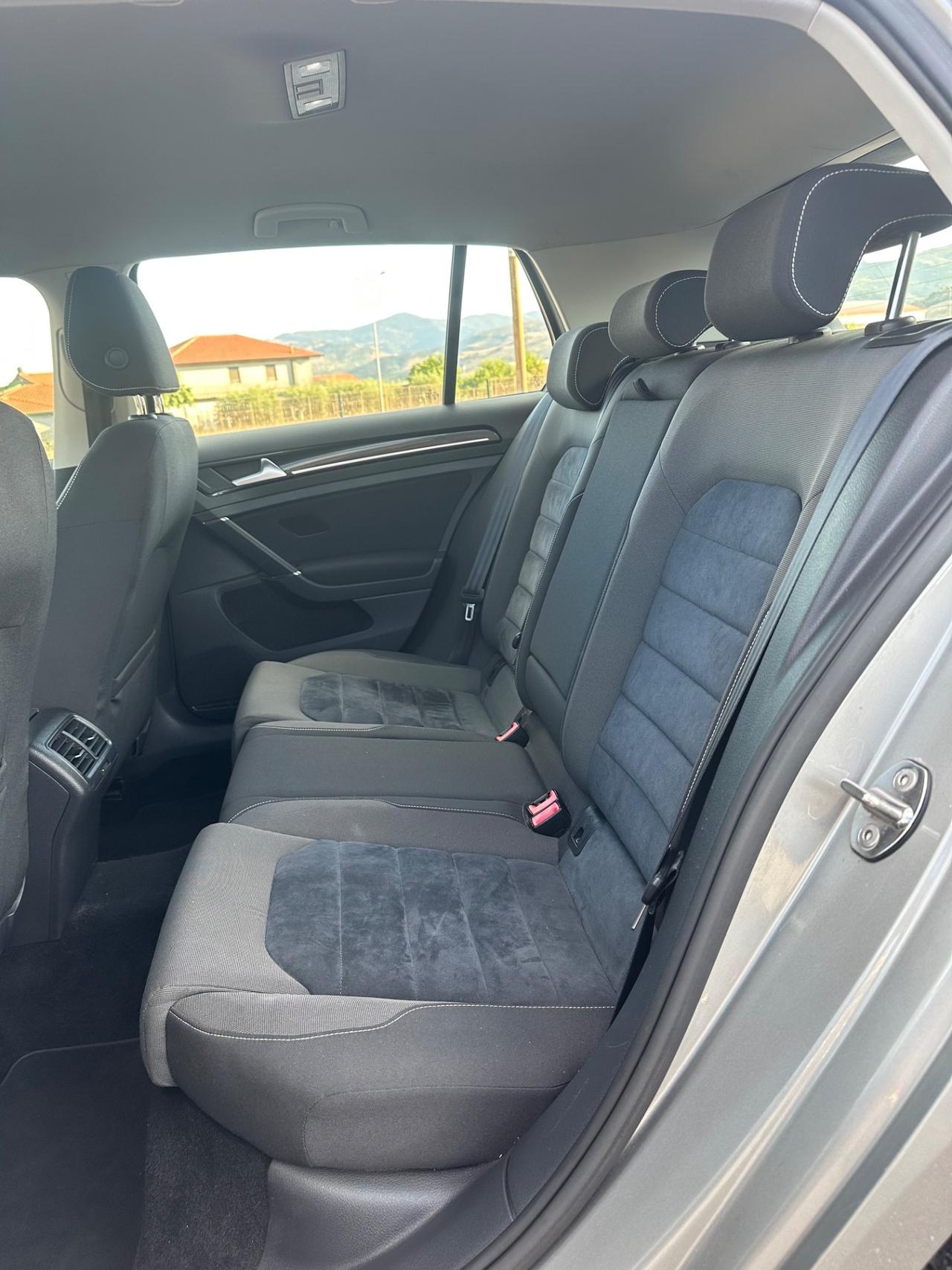 Volkswagen Golf 1.6 TDI 5p. Highline BlueMotion Technology