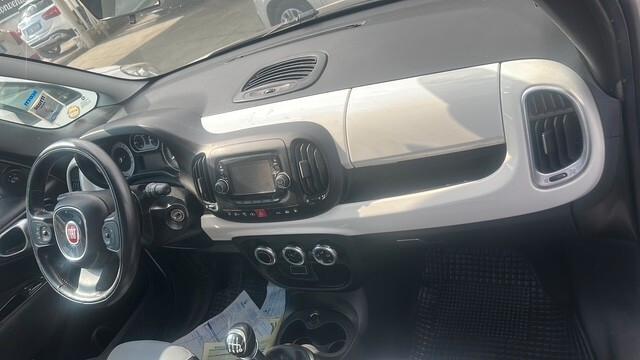 FIAT 500L 10/2016