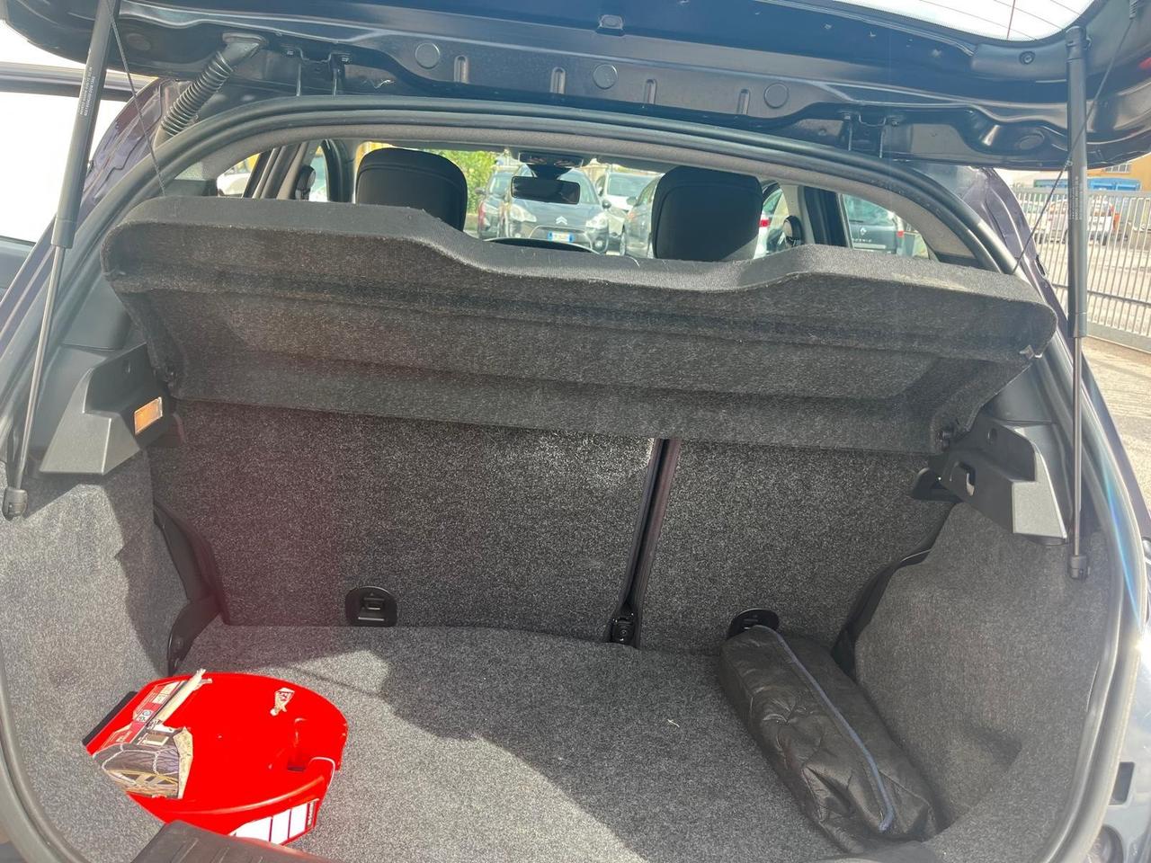 PACCHETTO : PEUGEOT 208 + LANCIA YPSILON GPL