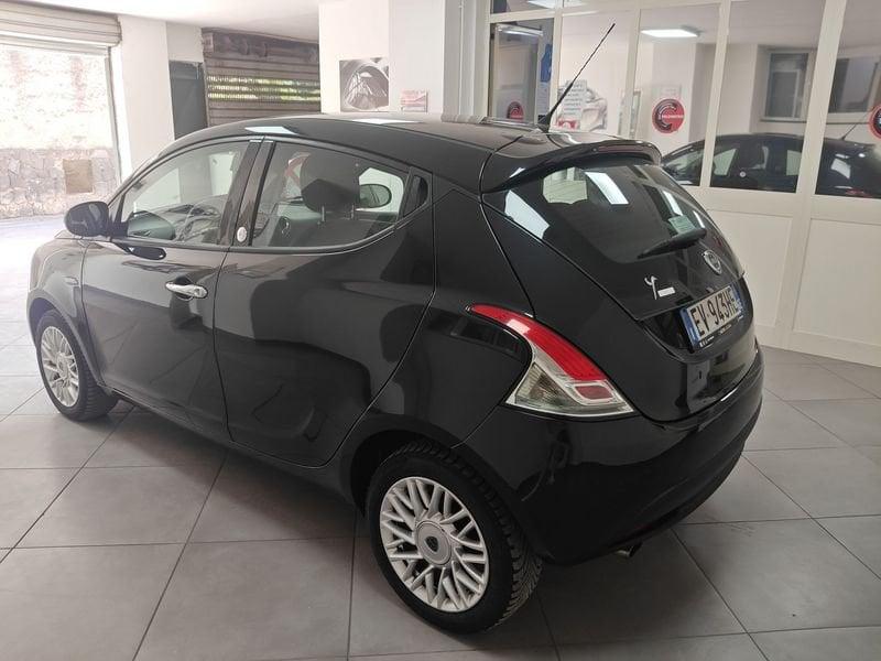 Lancia Ypsilon Ypsilon 1.2 8v Gold ecochic Gpl 69cv E6