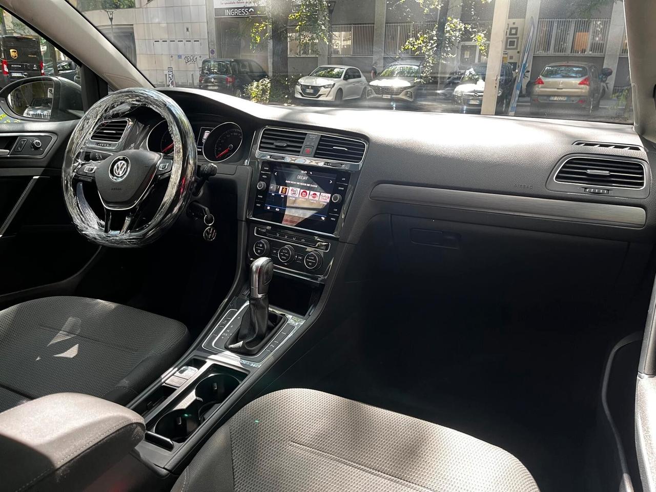 Volkswagen Golf 1.6 TDI 115CV DSG 5p. Business BlueMotion Technology