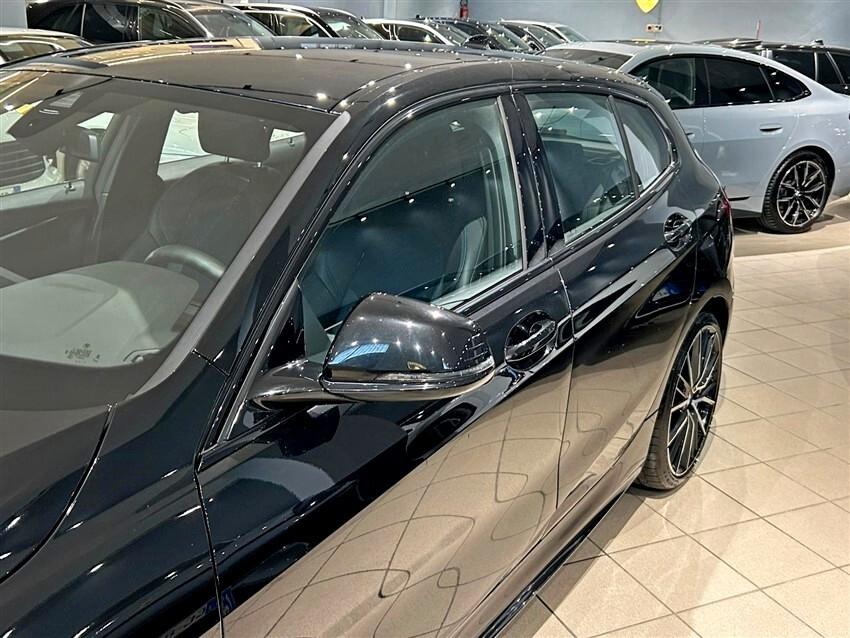 Bmw 118 118d 5p. Msport