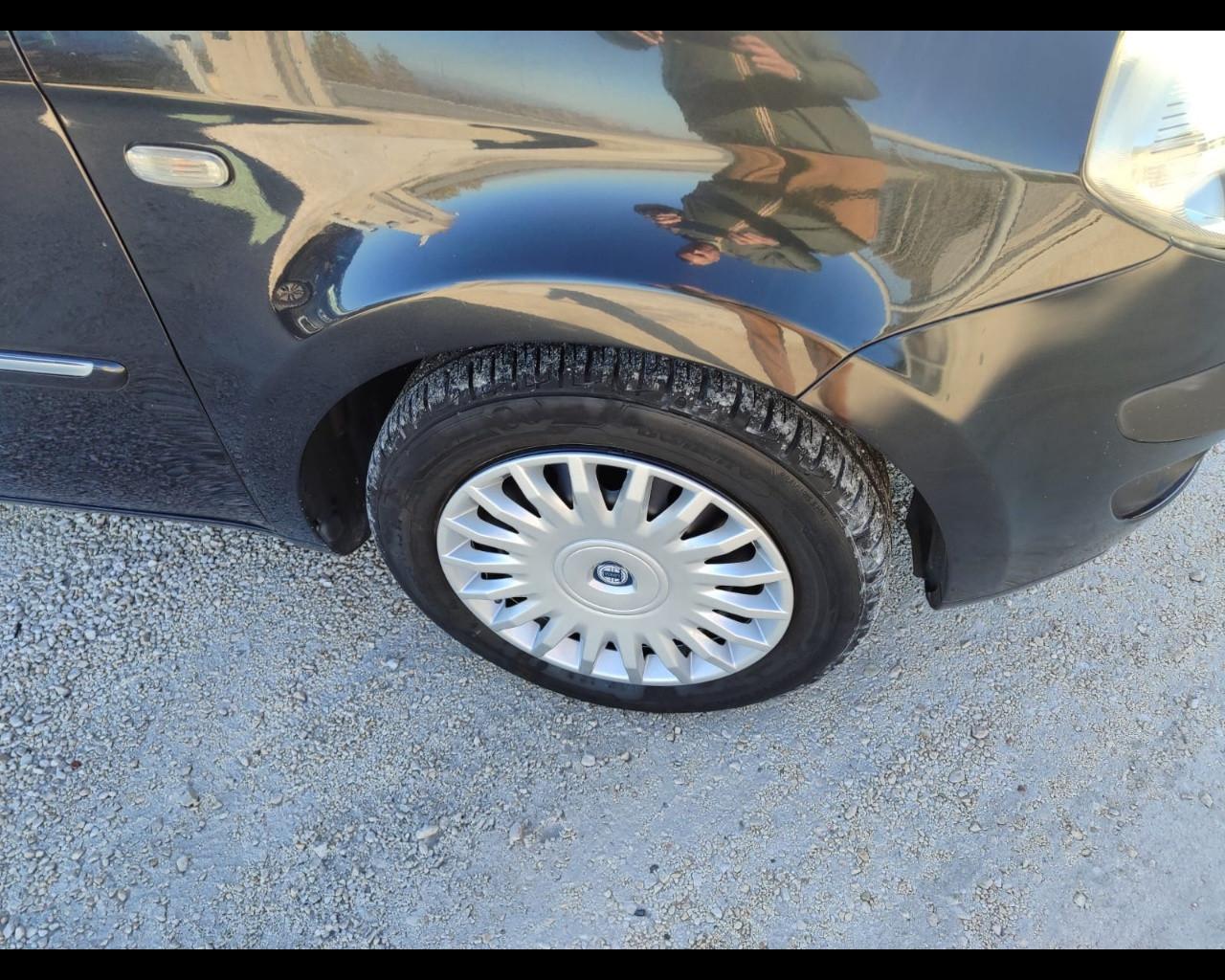 LANCIA Musa - 1.4 16V Oro