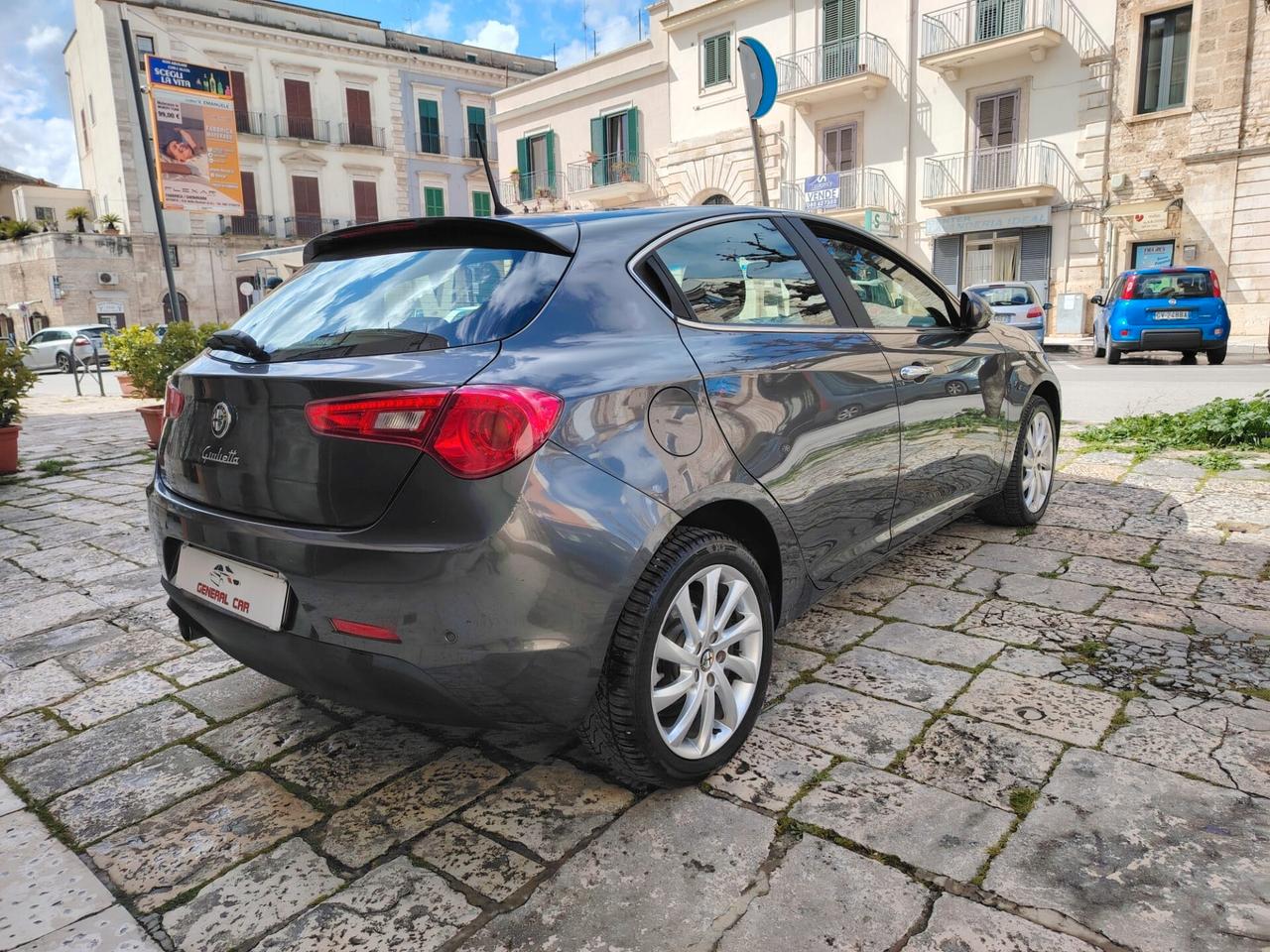 Alfa Romeo Giulietta 1.6 JTDm-2 120 CV Distinctive