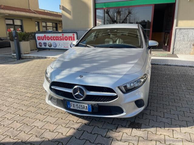 Mercedes-benz A 180 A 180 d Automatic Sport leve F1