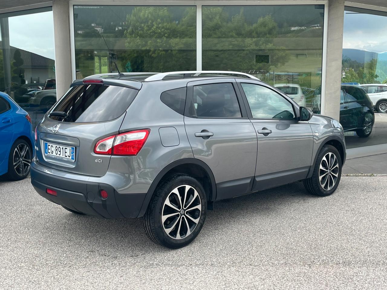 Nissan Qashqai 4x4 2.0 dCi DPF n-tec