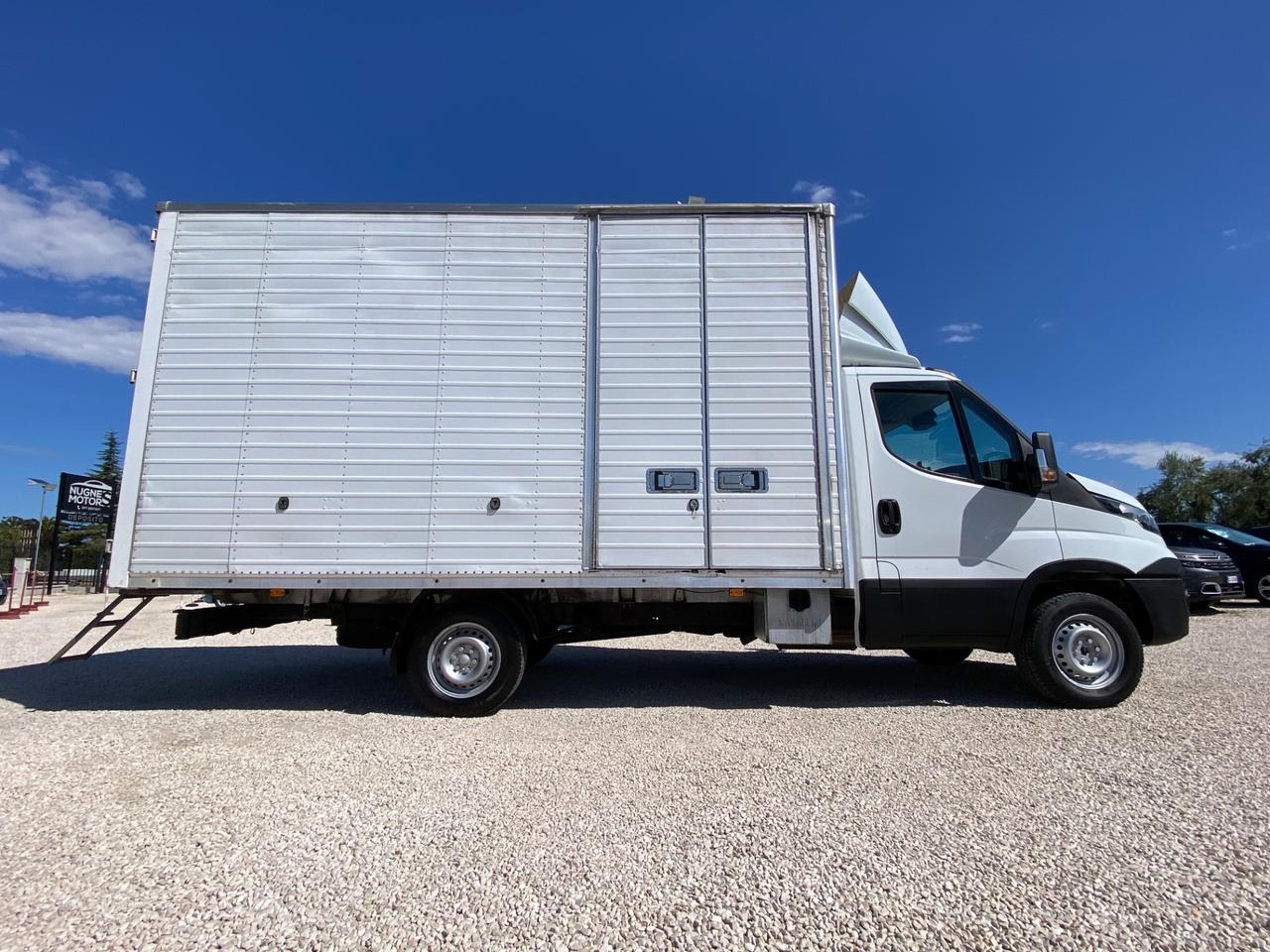 Iveco Daily 35S15 2.3 MTJ ALLESTIMENTO BOX UNICO PROPIETARIO 145CV