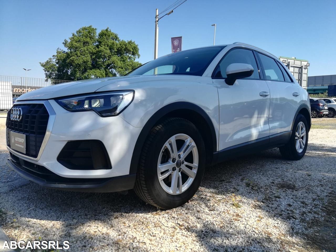 AUDI - Q3 - 35 TDI S tronic S line edition - FINAN