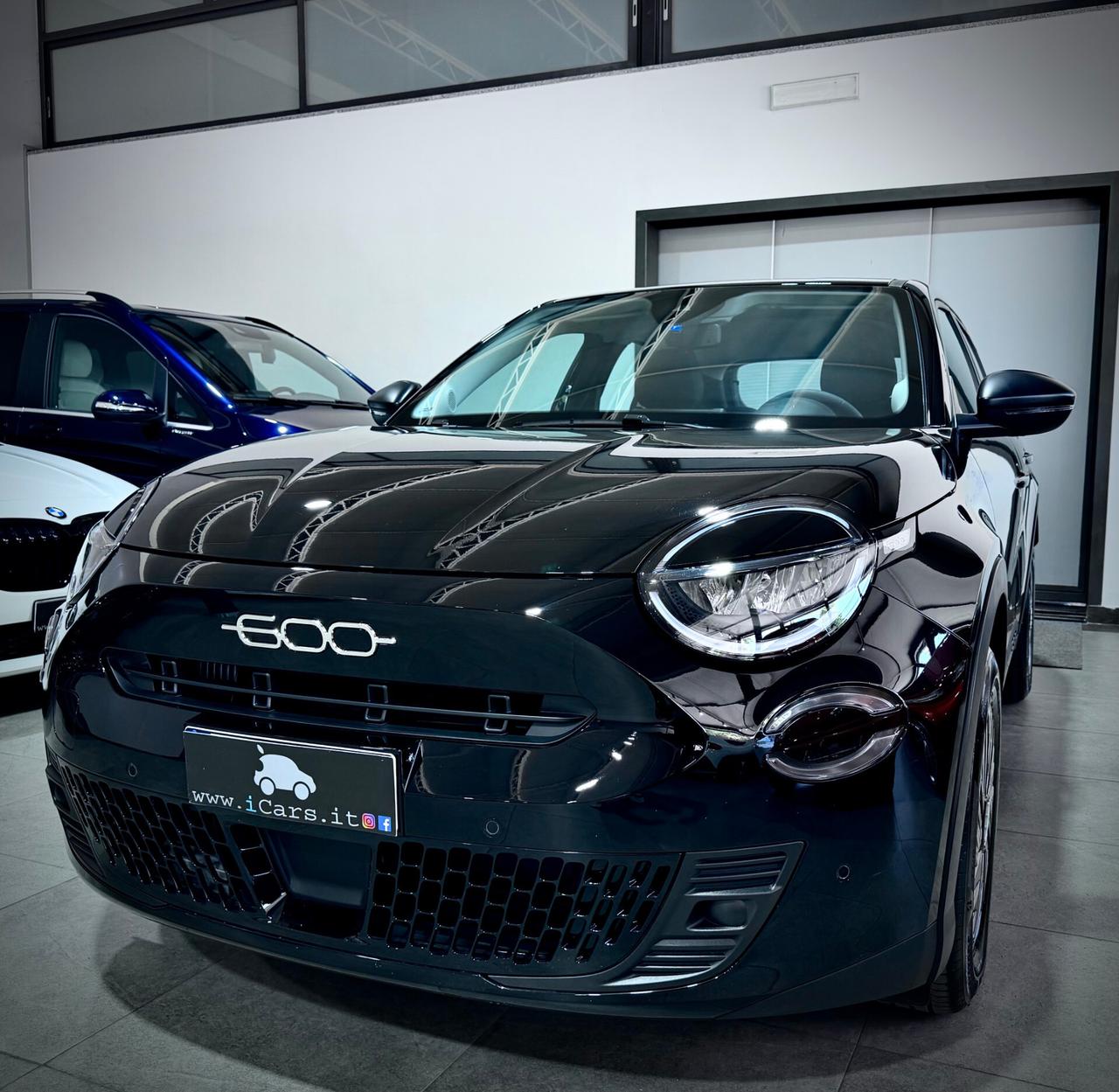 Fiat 600 1.2 110cv Hybrid DCT Icon