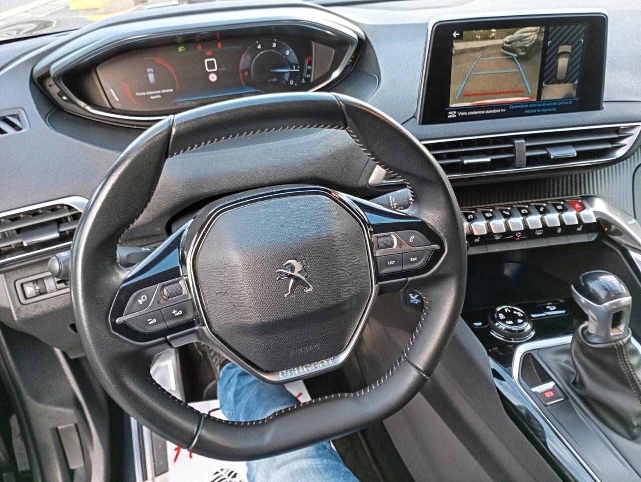 Peugeot 3008 1.5 BlueHDi 130CV Business