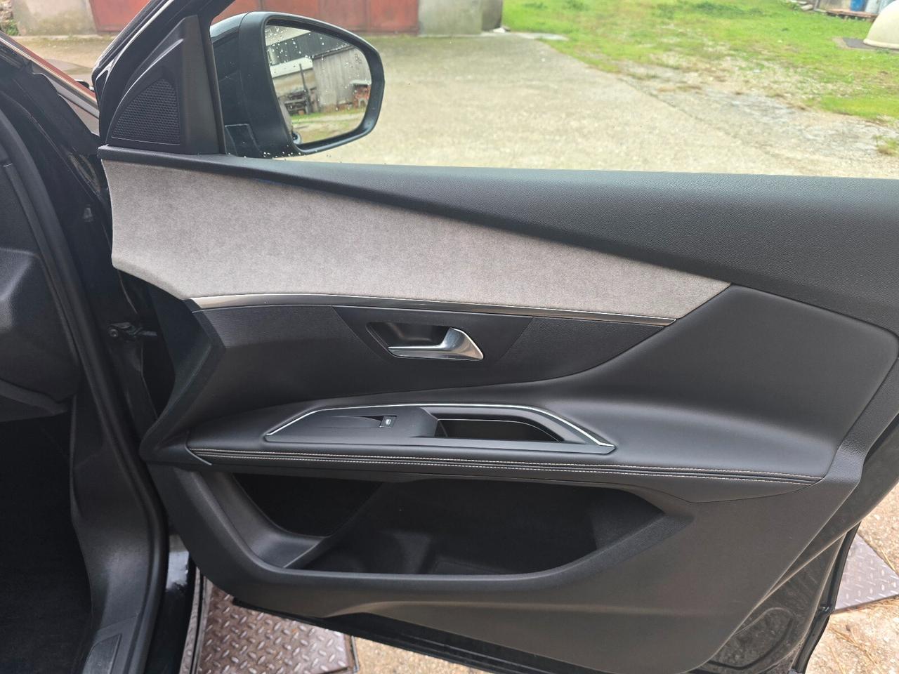 Peugeot 5008 BlueHDi 130 S&S EAT8 GT