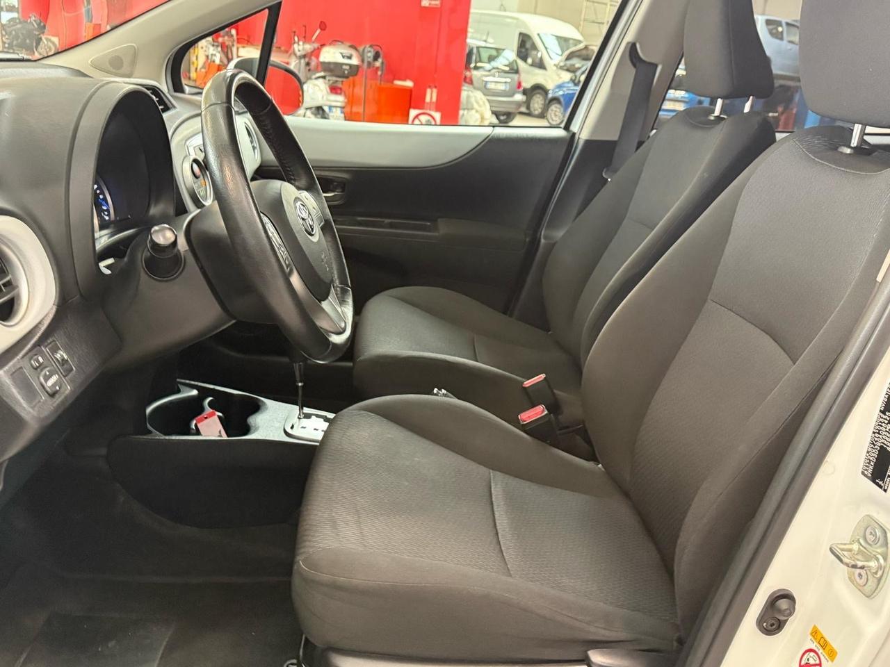 Toyota Yaris 1.5 Hybrid 5 porte Lounge Più
