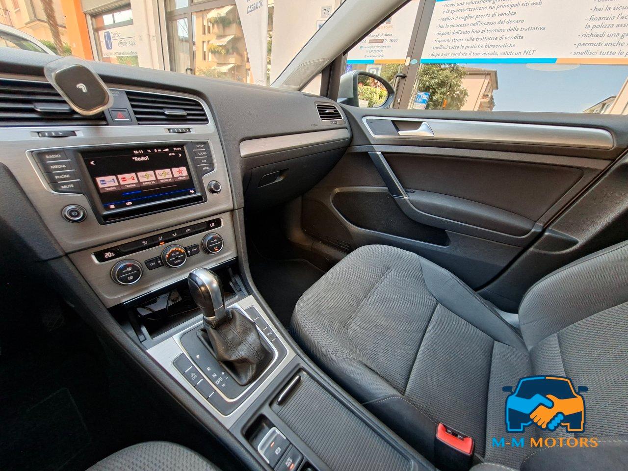Volkswagen Golf 5 Porte Golf 5p 1.6 tdi 110cv dsg neo patentati