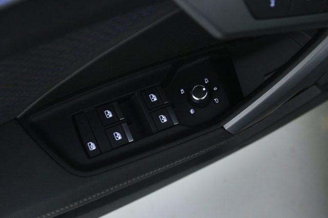 AUDI A3 SPB 35TFSI S tronic S line edition MHEV Black Pack