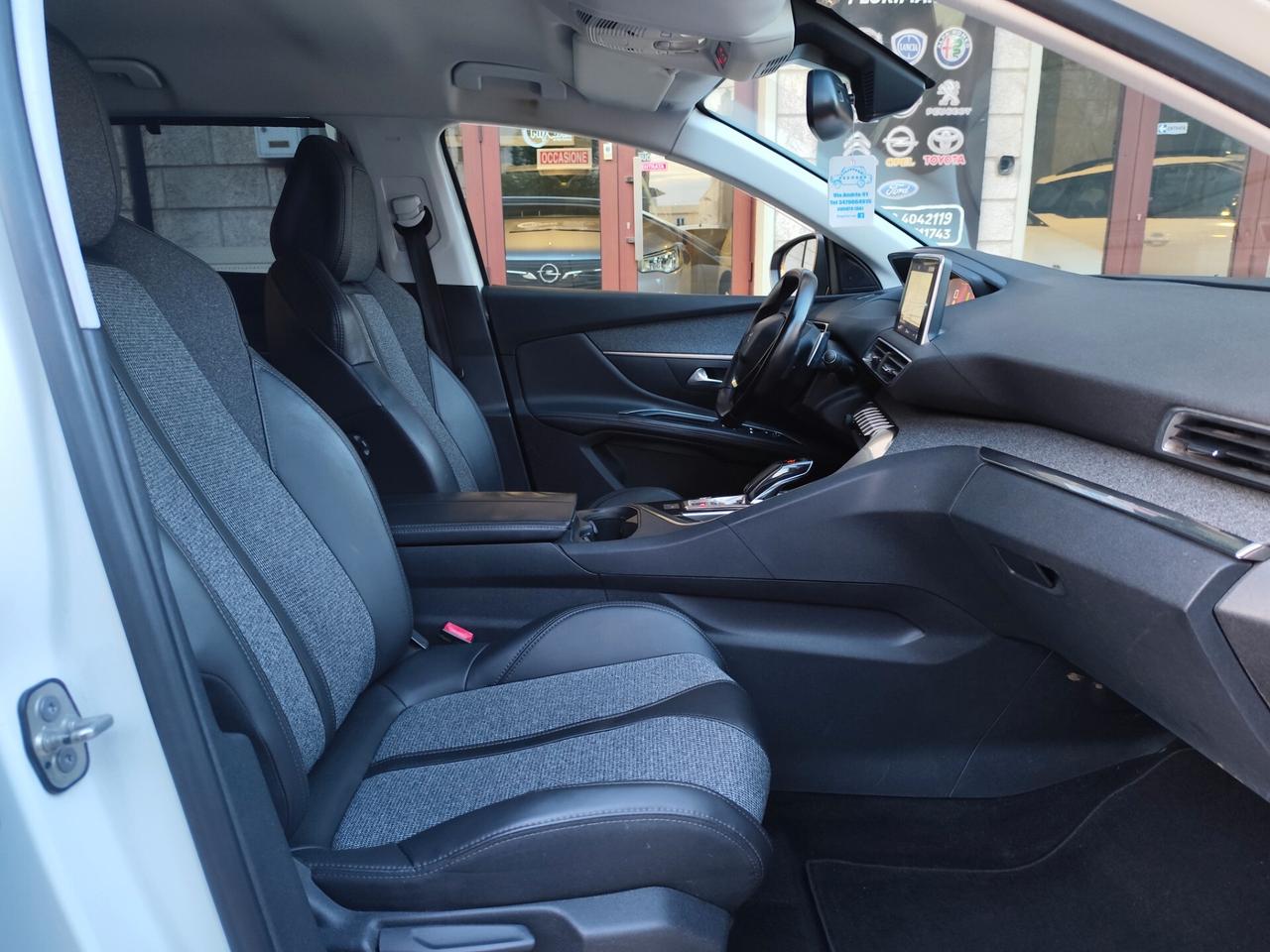 Peugeot 5008 1.6BlueHDi 120CV AUTOMATICA 7 POSTI