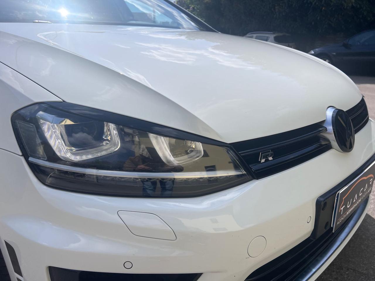 Volkswagen Golf 2.0 TSI R #10432
