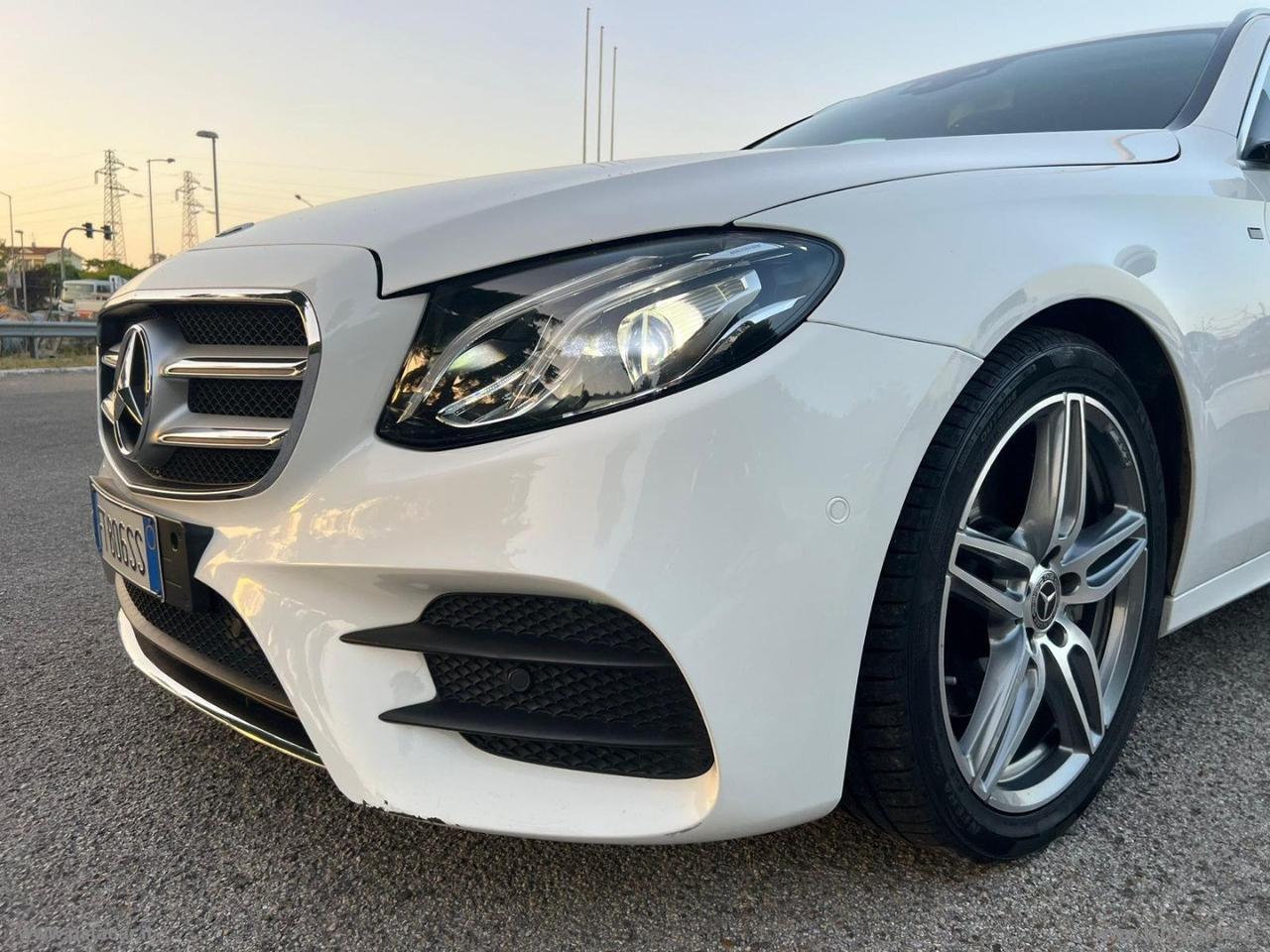 MERCEDES-BENZ E 220 d S.W. Auto Premium