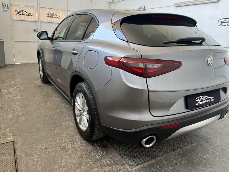 Alfa Romeo Stelvio 2.2 Turbodiesel 190 CV AT8 Q4 tua da 260,00 al mese