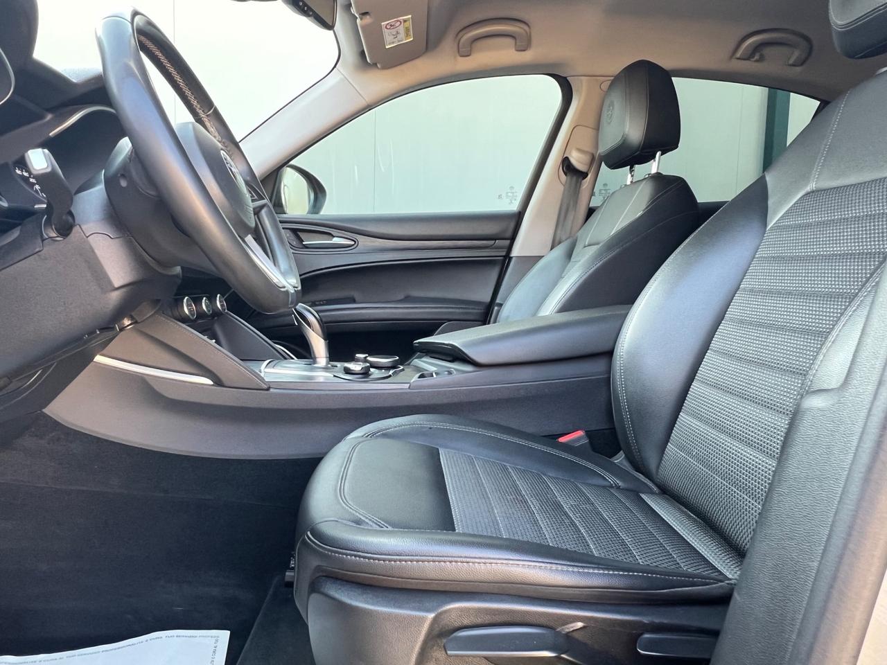 Alfa Stelvio 2.2 180 cv