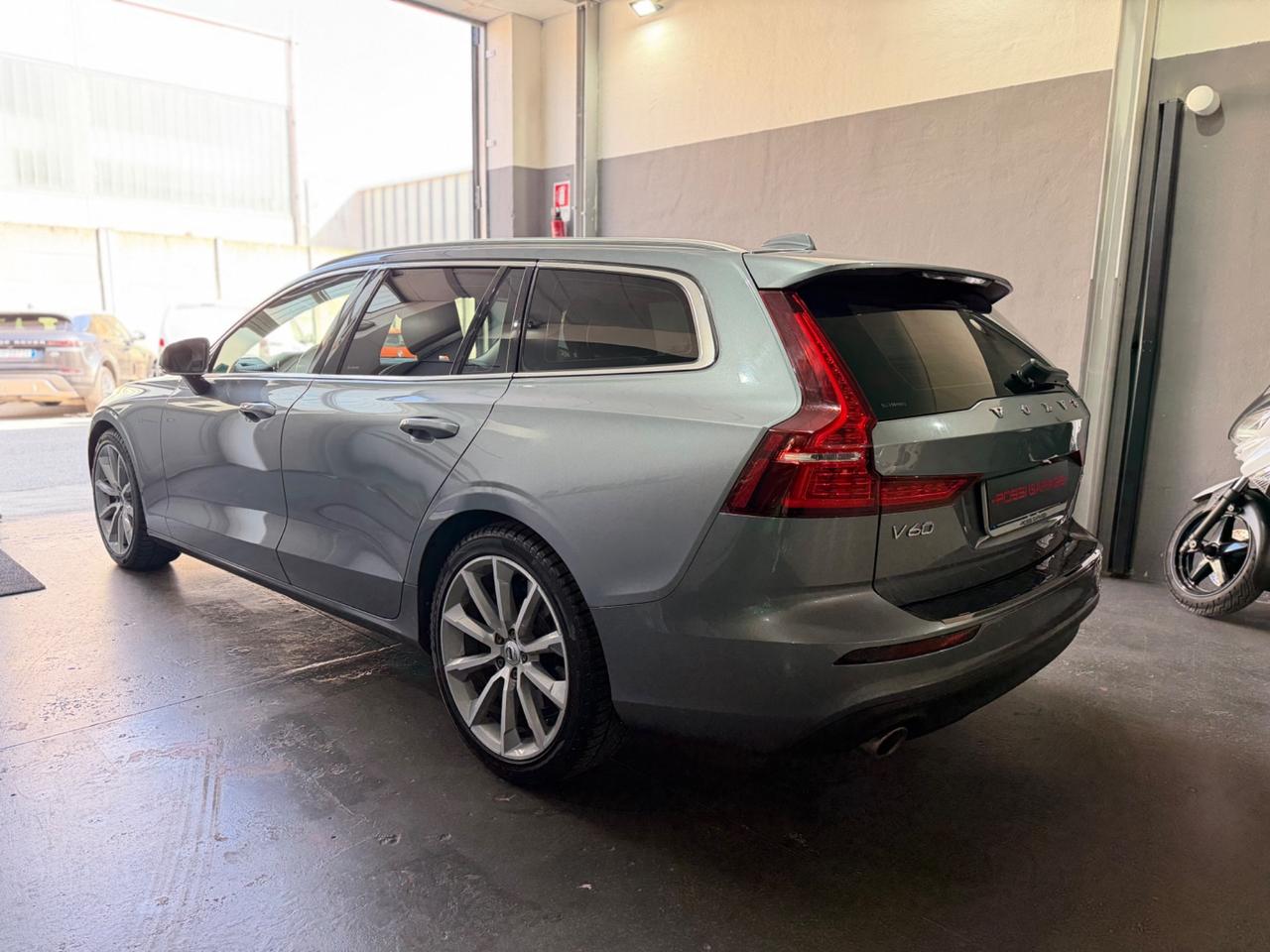 VOLVO V60 T6 AWD GEARTRONIC BUSINESS PLUS