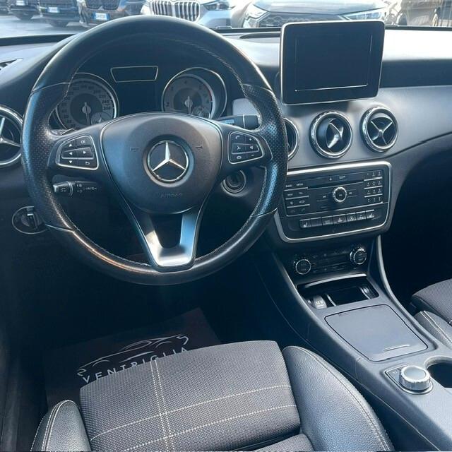 Mercedes-benz GLA 200 d Premium