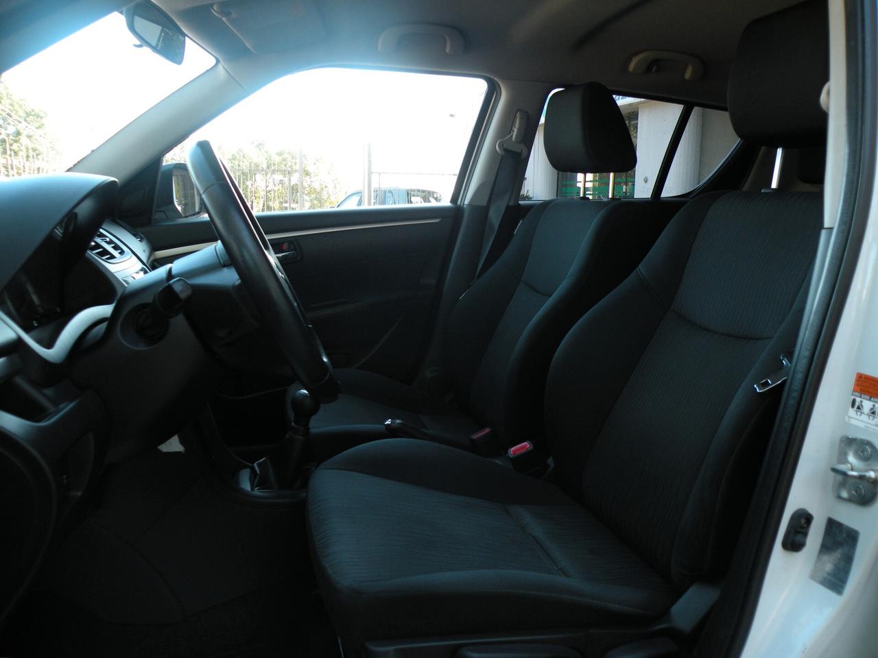 SUZUKI SWIFT 1.2 VVT 94CV 4WD Top 2011