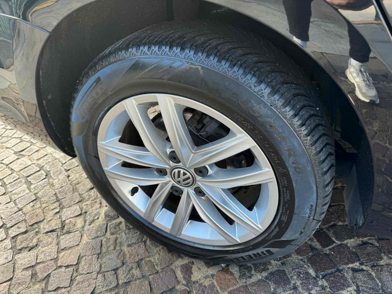 Volkswagen Golf Variant 1.6 TDI 115 CV DSG Highline BlueMotion Tech.