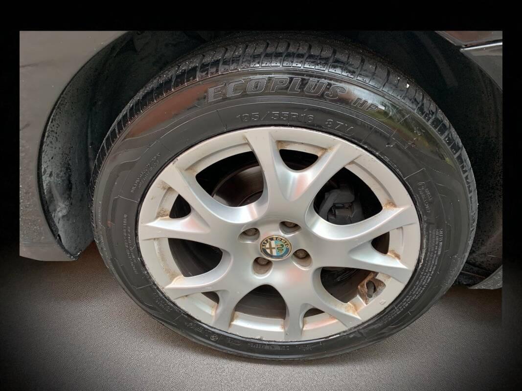 Alfa Romeo MiTo MiTo 2010 - 1.4 Junior Distinctive sport 78cv