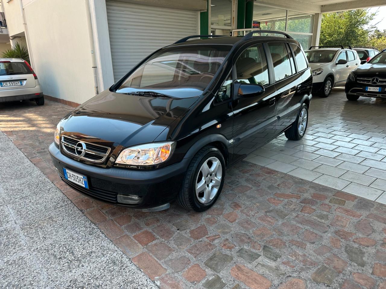 Opel Zafira 2.0 DTI 7 POSTI (12 RATE)