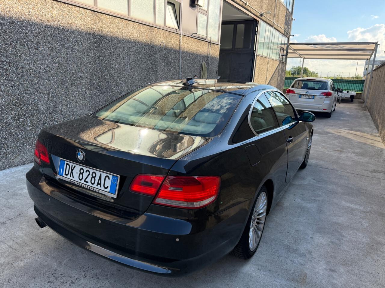 BMW 320d 177CV Coupé Futura MANUALE