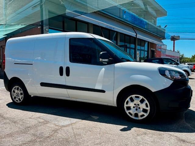 Fiat Doblo 1.4 tjt 16v natural power Maxi 120cv 3 POSTI