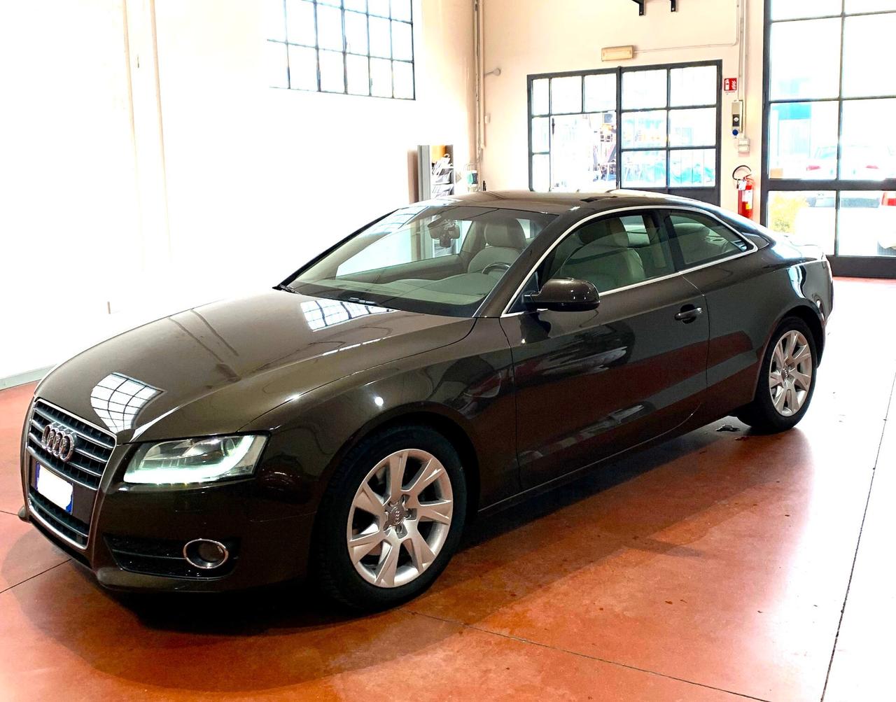 Audi A5 2.0 TDI F.AP. Ambition-UNICO PROPRIETARIO-TAGLIANDI COMPLETI-IVA ESPOSTA