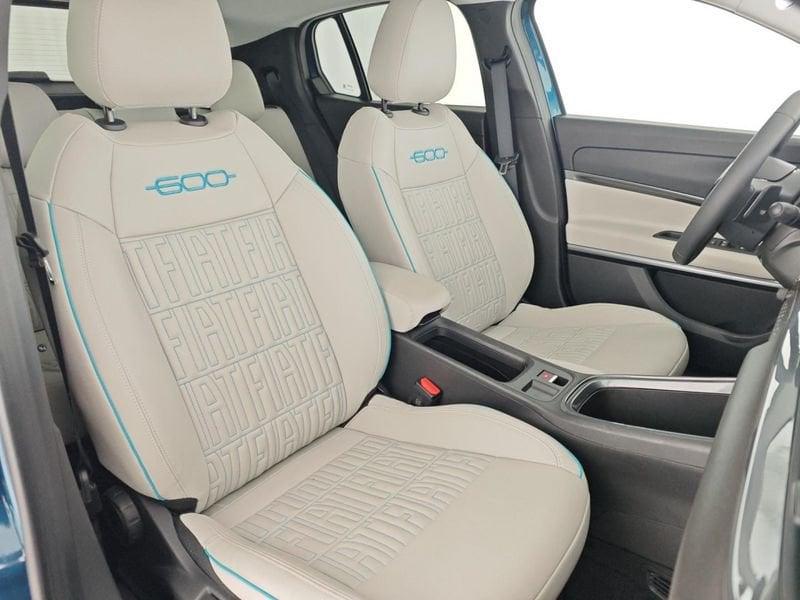 FIAT 600 Hybrid 110 CV DCT MHEV La Prima