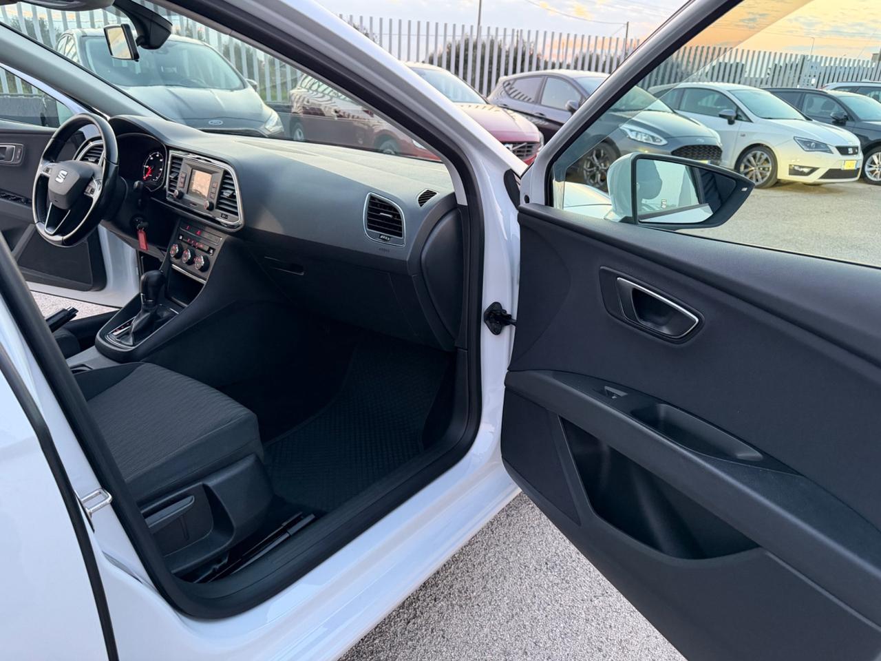 SEAT LEON 1.6 TDI 110 CV DSG FULL LED MY17 68000KM