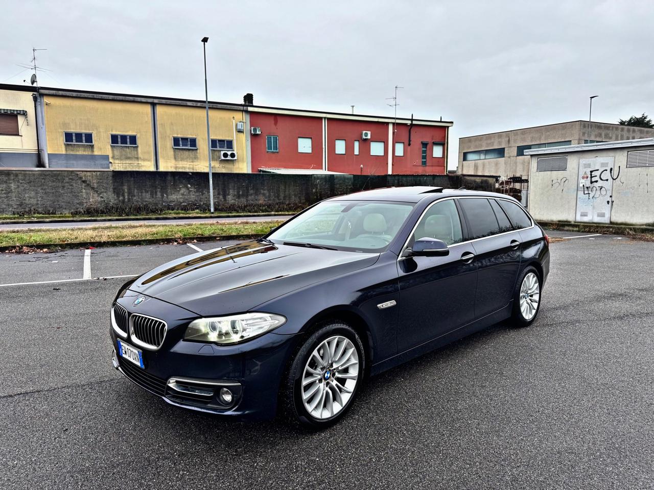 Bmw 530 530d xDrive 258CV Touring Luxury euro 6