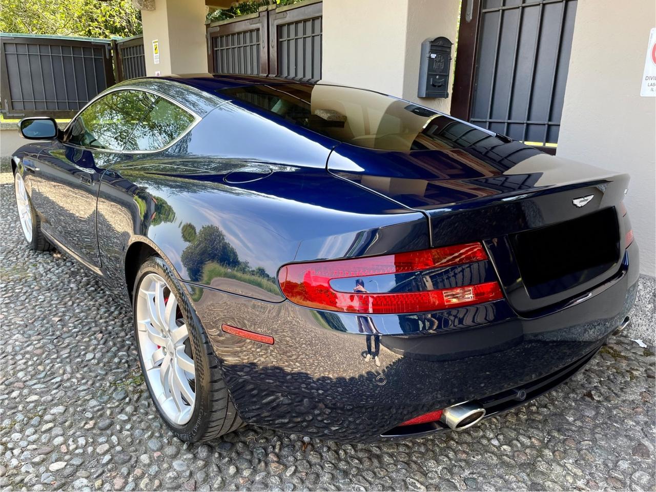 Aston Martin DB9 Coupé Touchtronic *SOLO 63000 KM*