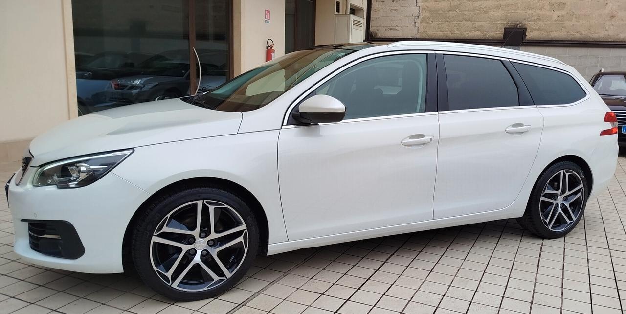 Peugeot 308 BlueHDi 130 S&S EAT8 SW Allure