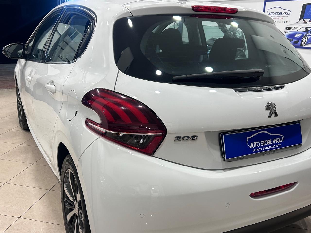 Peugeot 208 BlueHDi 100 5 porte Allure