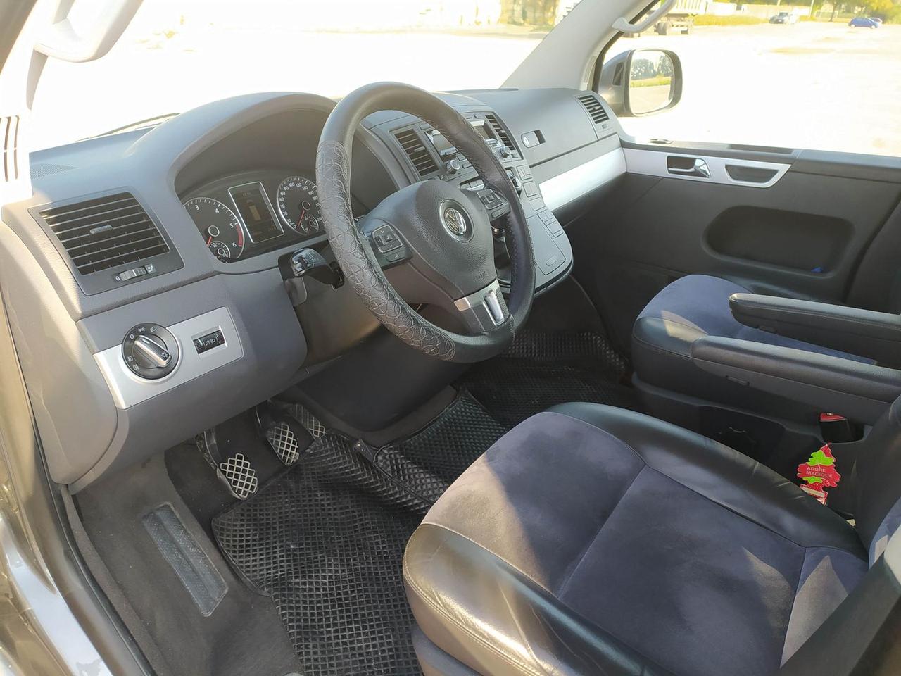 Volkswagen Multivan T5 Highline 2.0 BiTDI #11905