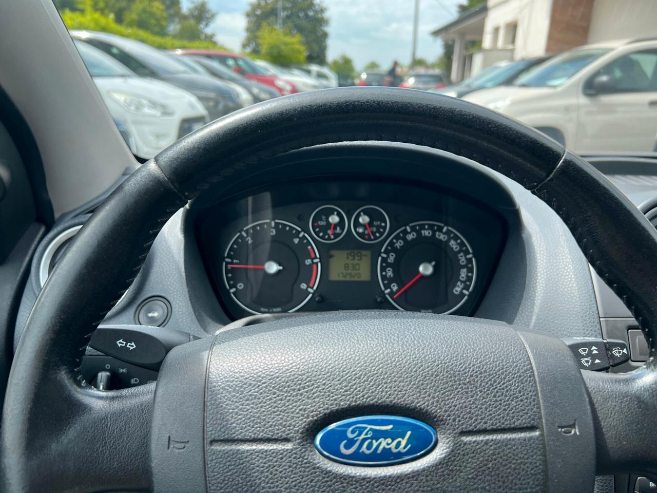 Ford Fiesta 1.4 TDCi 5p. Ghia