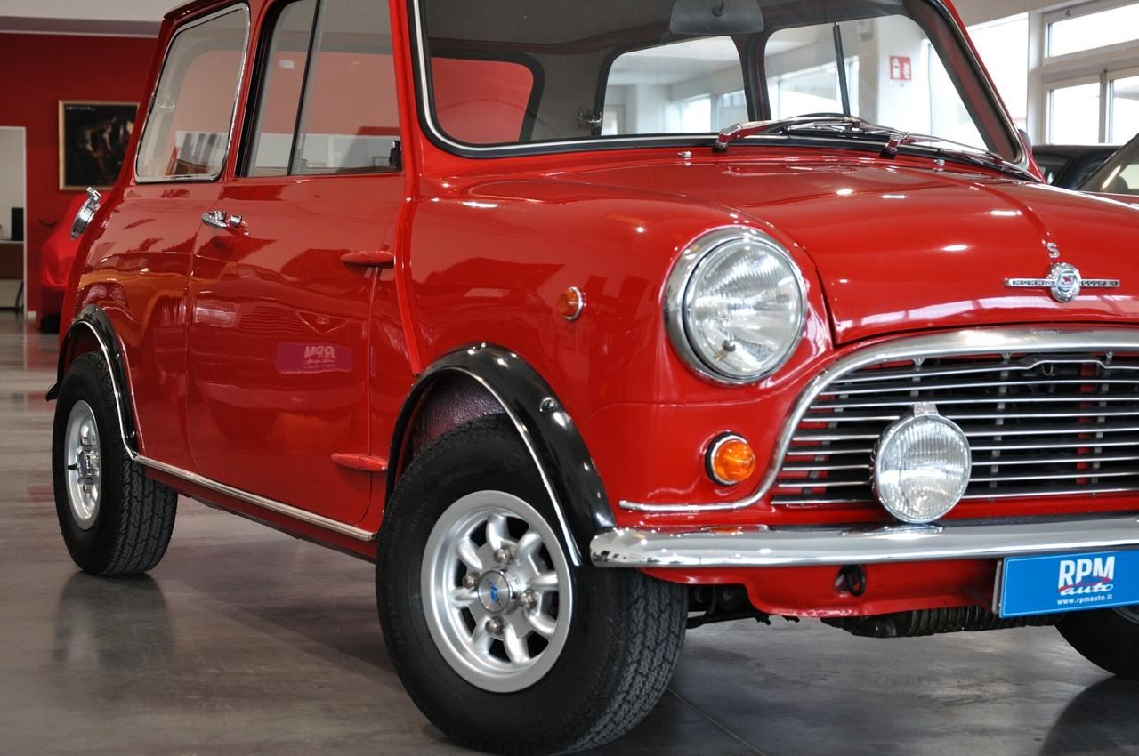 Innocenti Mini replica Morris Cooper S 1275