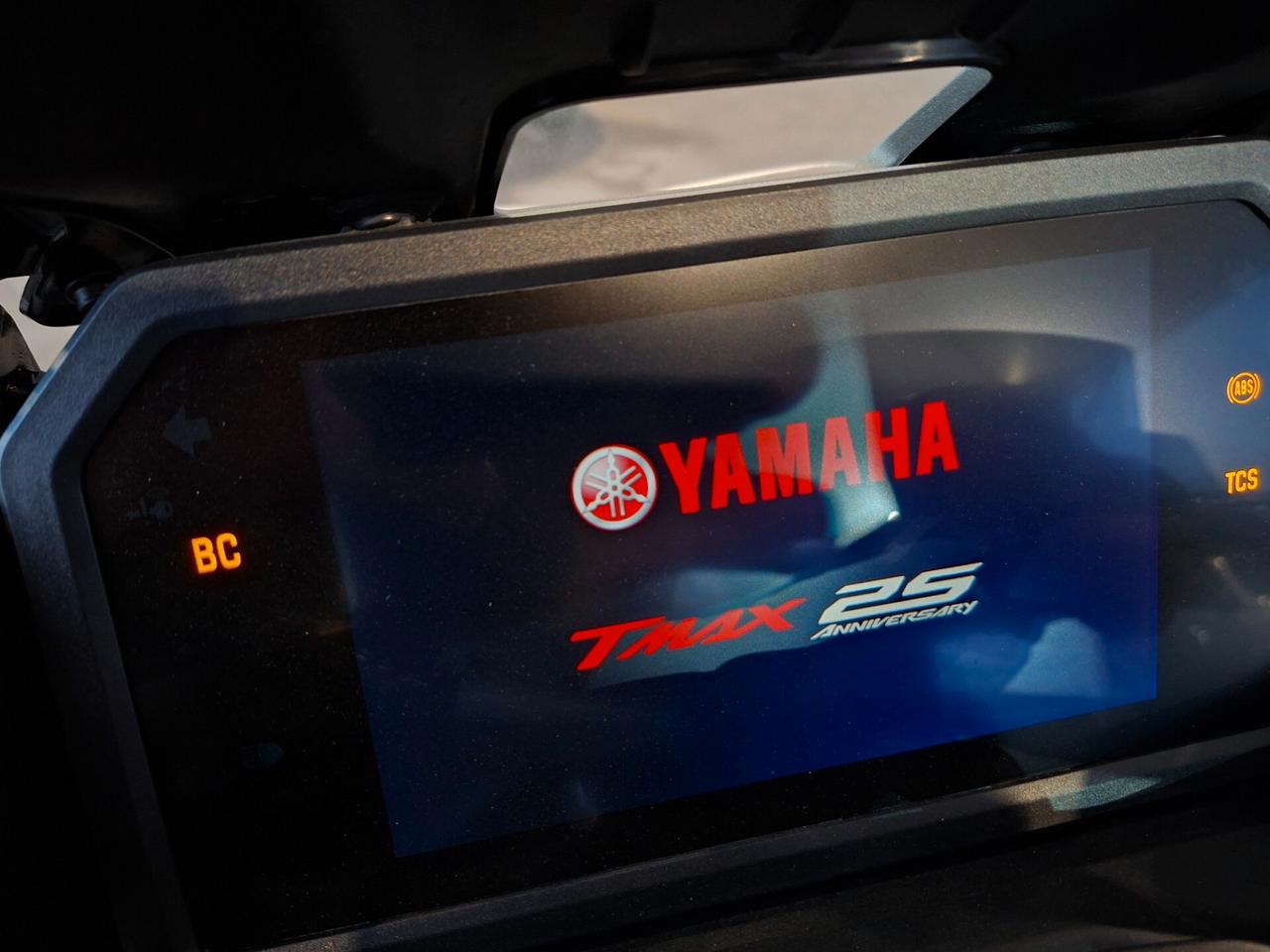 Yamaha TMAX 560 25'anniversario Black max