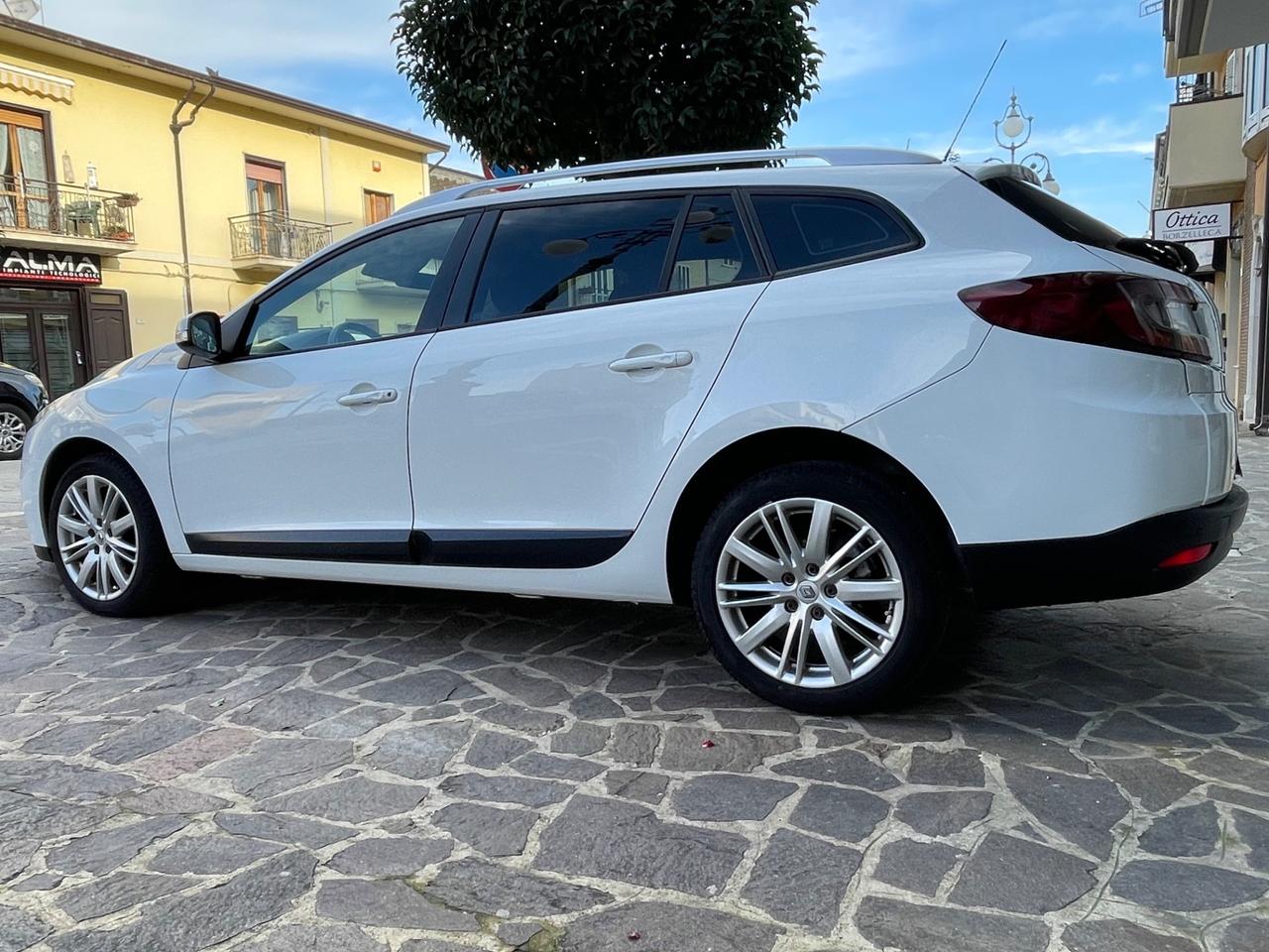 Renault Mégane 1.5 dCi 90CV SporTour Wave