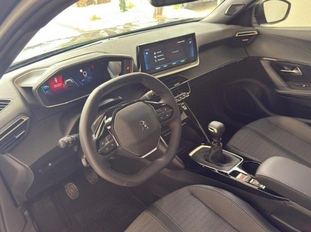 PEUGEOT 2008 PureTech 130 Allure Pack