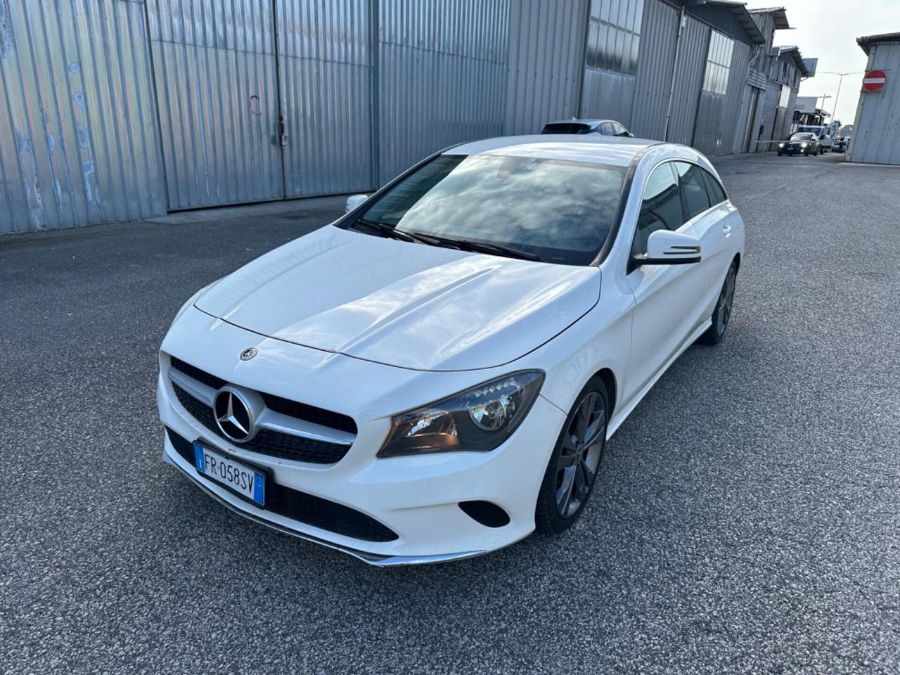Mercedes-benz CLA 200 D shooting break premium