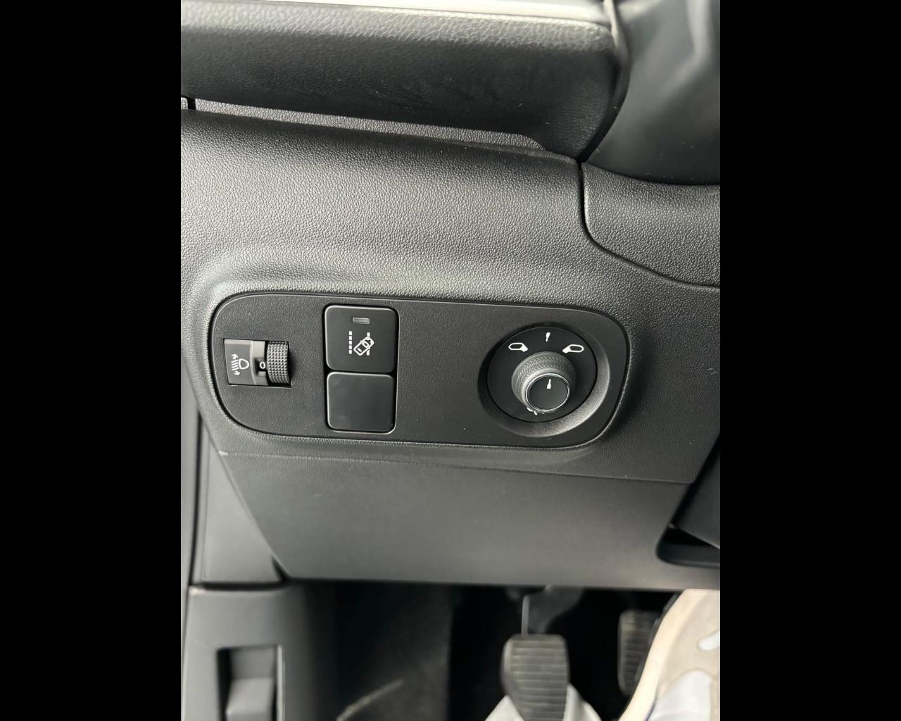 CITROEN C3 III 2017 - C3 1.2 puretech Shine s&s 83cv neopatentati my