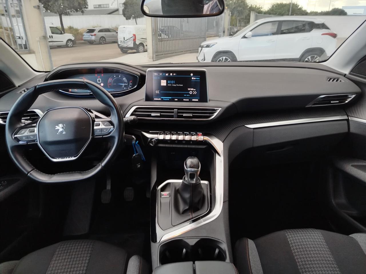 Peugeot 3008 BlueHDi 130 S&S Business