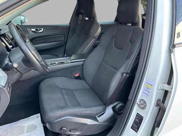 VOLVO XC60 B4 (d) automatico Business